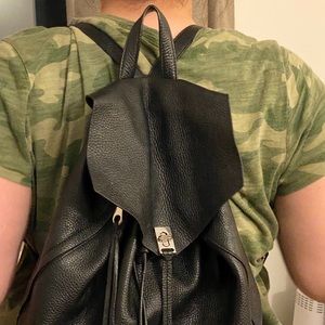 tutilo quilted backpack